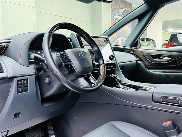 Toyota Alphard 2024 2024款 双擎 2.5L 臻享版