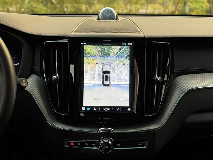 Volvo XC60 Hybrid 2025 2025款 插电式混动 长续航四驱智远极夜黑版