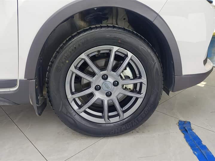 Geely Vision X3 2021 2021款 PRO 1.5L CVT尊贵型