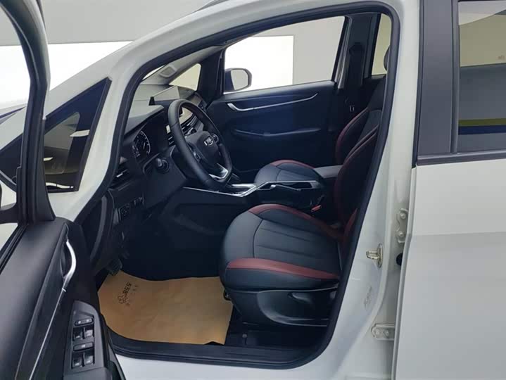 Geely Vision X3 2021 2021款 PRO 1.5L CVT尊贵型