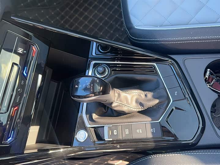 Volkswagen Tayron 2024 2024款 300TSI 两驱豪华Plus进阶版