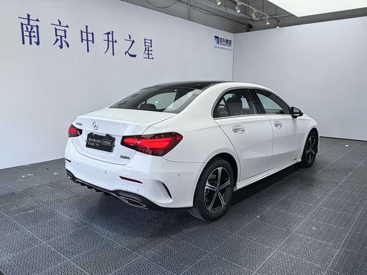 Mercedes-Benz A-Class 2024 2024款 A 200 L 时尚型