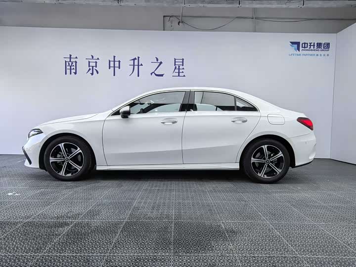 Mercedes-Benz A-Class 2024 2024款 A 200 L 时尚型