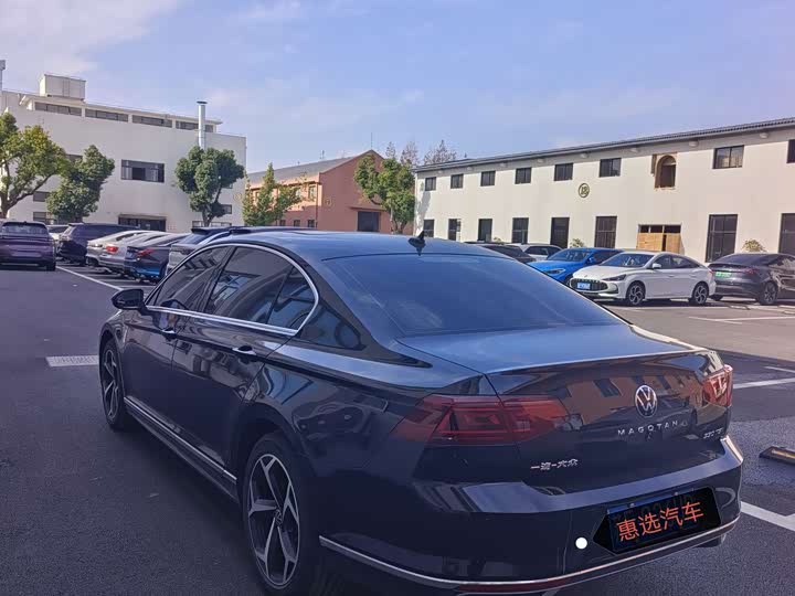 Volkswagen Magotan 2025 2025款 众享款 330TSI DSG豪华型