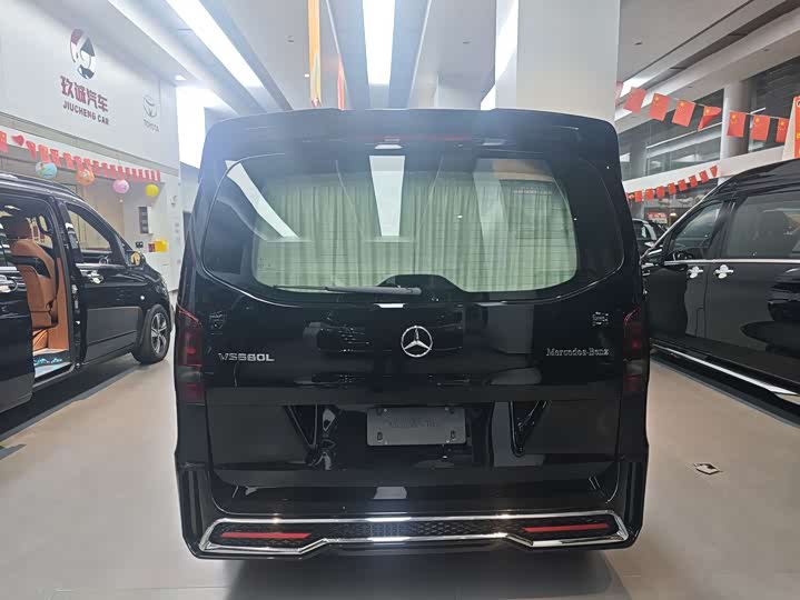 Mercedes-Benz Vito 2024 2024款 2.0T 商务版 7座