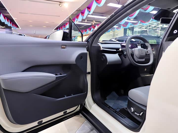 Zeekr X 2025 2025款 四座后驱魔方版