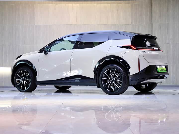 Zeekr X 2025 2025款 四座后驱魔方版