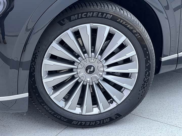 Nio Onvo L90 2025 2025款 Max 六座版