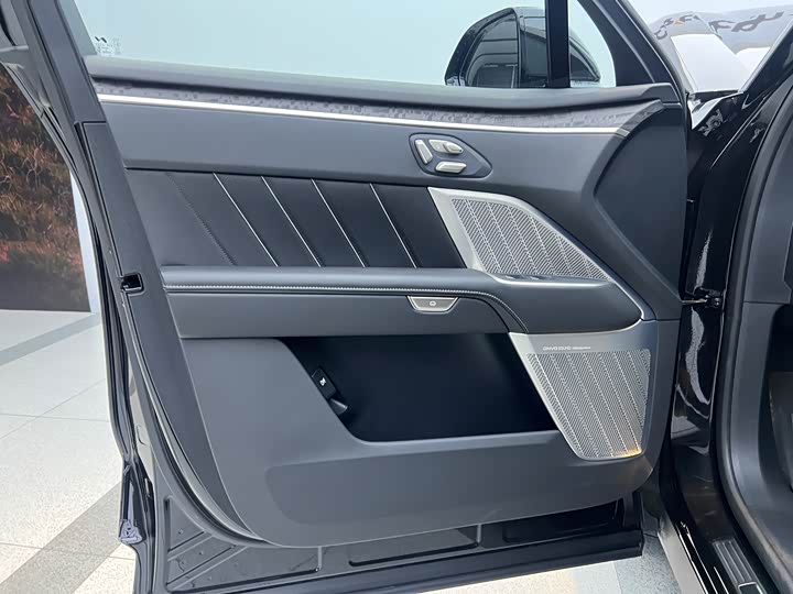 Nio Onvo L90 2025 2025款 Max 六座版