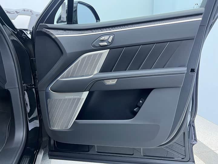 Nio Onvo L90 2025 2025款 Max 六座版