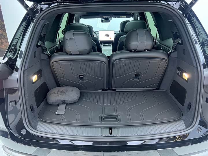 Nio Onvo L90 2025 2025款 Max 六座版