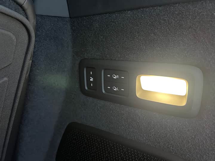 Nio Onvo L90 2025 2025款 Max 六座版