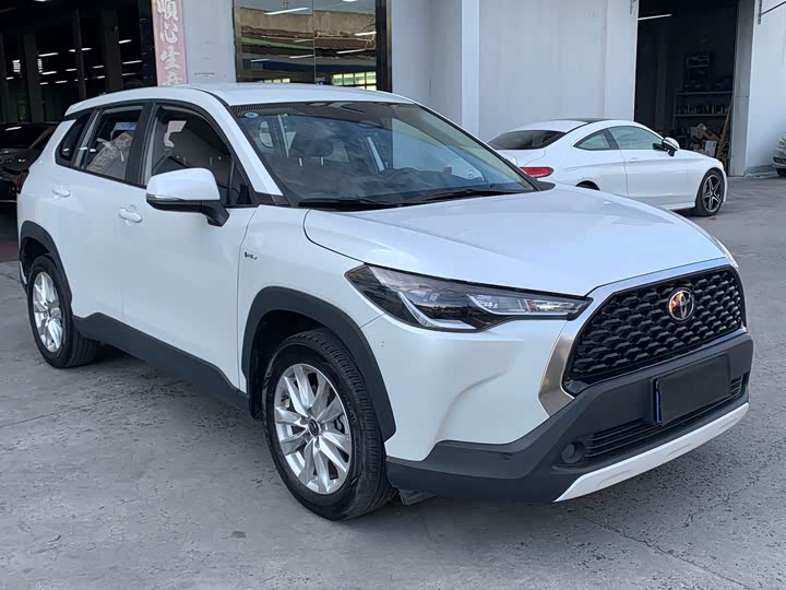 Toyota Corolla Cross 2024 2024款 2.0L 智能电混双擎 先锋版