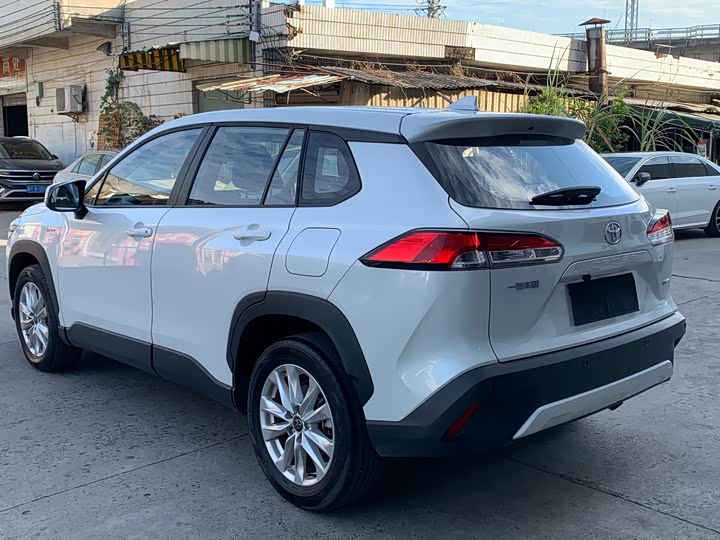 Toyota Corolla Cross 2024 2024款 2.0L 智能电混双擎 先锋版