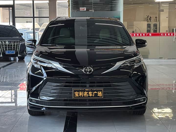 Toyota Sienna 2024 2024款 2.5L混动 臻享尊贵版
