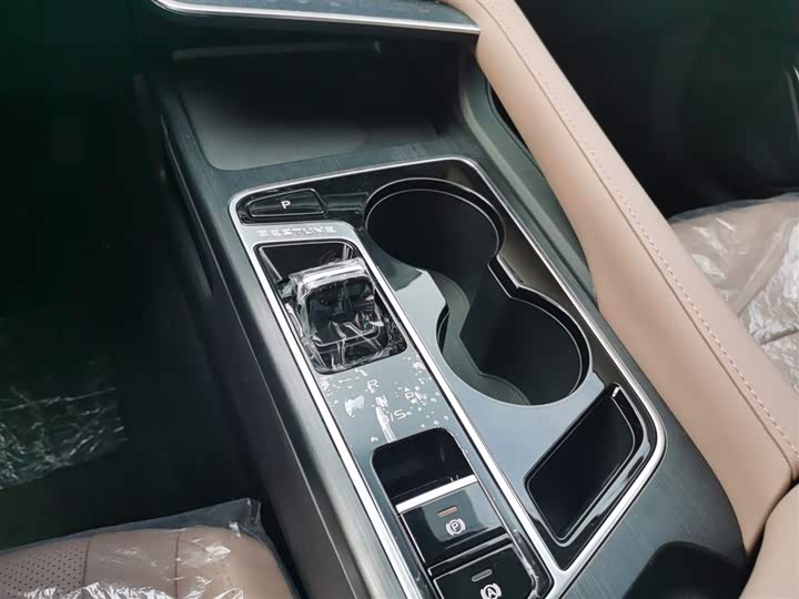 Bestune B70 2024 2024款 龙腾版 1.5T 领跃型