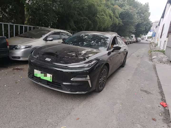 Geely Galaxy Starshine 8 EM-i 2025 2025款 130km EM-i 尊贵版