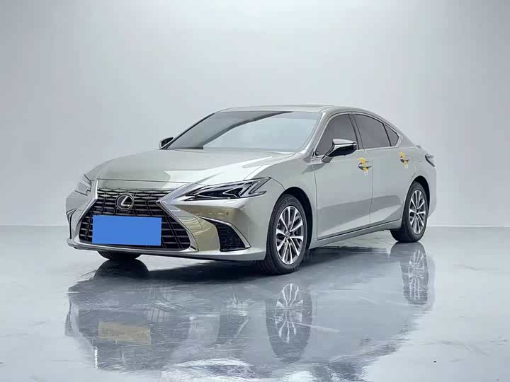 Lexus ES 2025 2025款 300h 臻享版