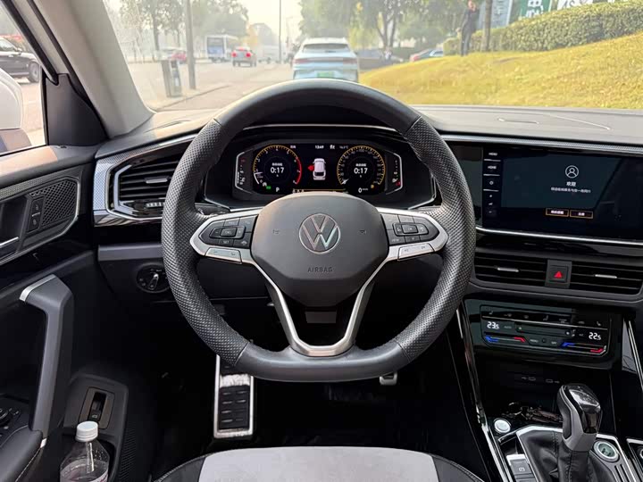 Volkswagen Tayron X 2020 2020款 330TSI 两驱尊贵智联版