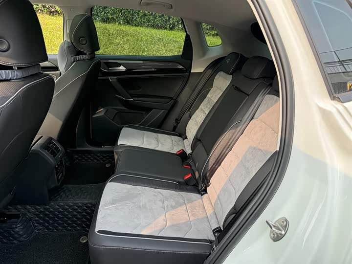 Volkswagen Tayron X 2020 2020款 330TSI 两驱尊贵智联版