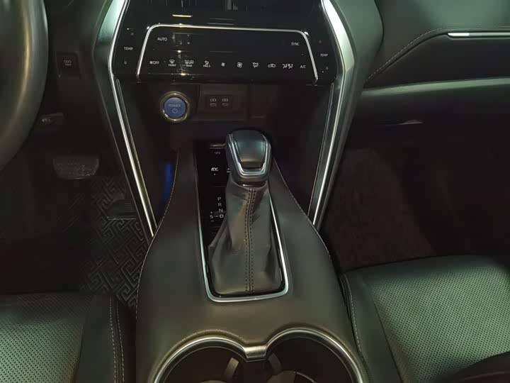 Toyota Harrier 2022 2022款 双擎 2.5L CVT两驱豪华版