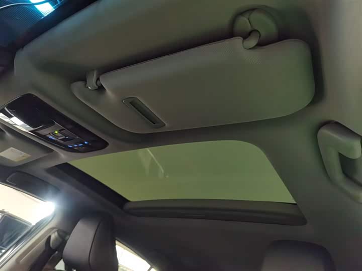 Toyota Harrier 2022 2022款 双擎 2.5L CVT两驱豪华版