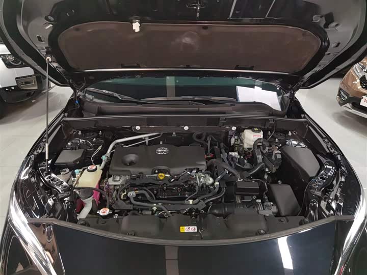 Toyota Harrier 2022 2022款 双擎 2.5L CVT两驱豪华版