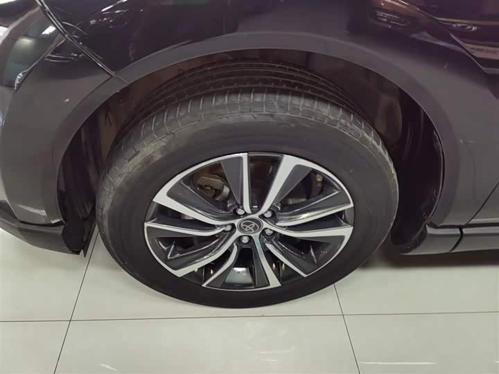 Toyota Harrier 2022 2022款 双擎 2.5L CVT两驱豪华版