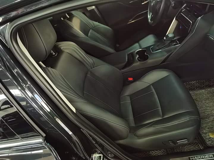 Toyota Harrier 2022 2022款 双擎 2.5L CVT两驱豪华版