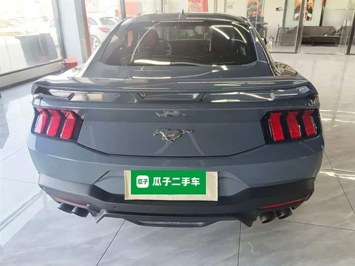 Ford Mustang 2024 2024款 2.3T EcoBoost 硬顶性能版