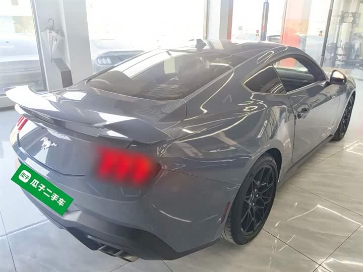 Ford Mustang 2024 2024款 2.3T EcoBoost 硬顶性能版