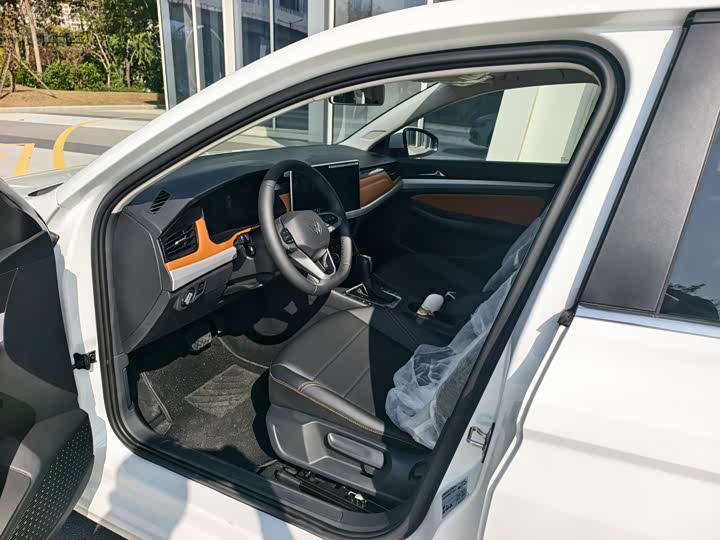 Volkswagen Bora 2025 2025款 200TSI DSG悦行导航版
