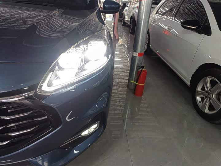 Ford Escape 2020 2020款 EcoBoost 245 两驱聪慧悦享款