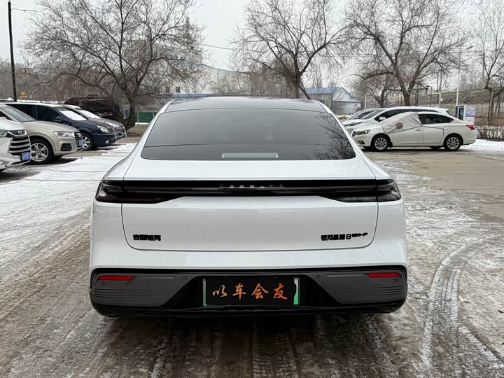 Geely Galaxy Starshine 8 EM-i 2025 2025款 130km EM-P 星舰版