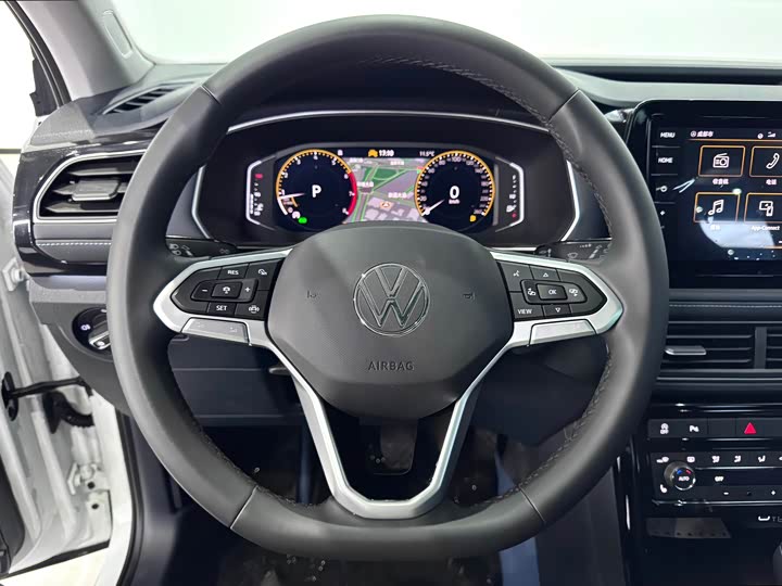 Volkswagen Tharu 2025 2025款 新锐 300TSI 锐享版