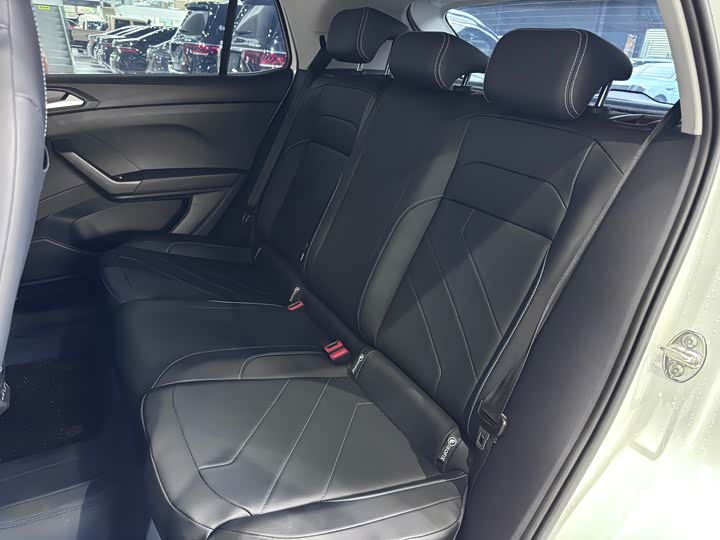 Volkswagen Tharu 2025 2025款 新锐 300TSI 锐享版