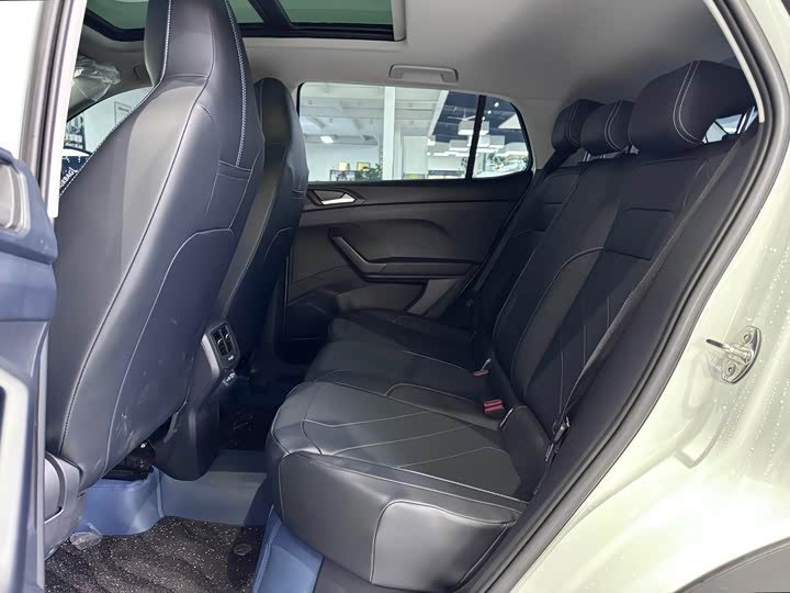 Volkswagen Tharu 2025 2025款 新锐 300TSI 锐享版