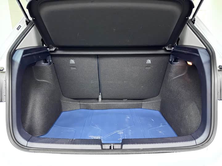 Volkswagen Tharu 2025 2025款 新锐 300TSI 锐享版