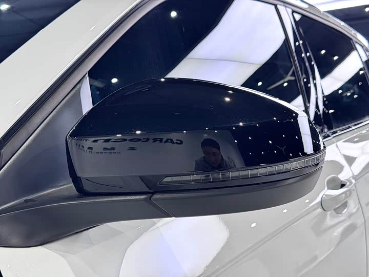 Volkswagen Tharu 2025 2025款 新锐 300TSI 锐享版