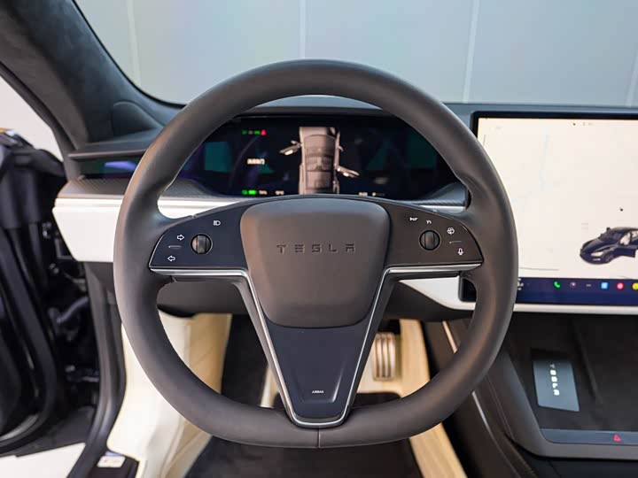 Tesla Model S 2023 2023款 三电机全轮驱动 Plaid版