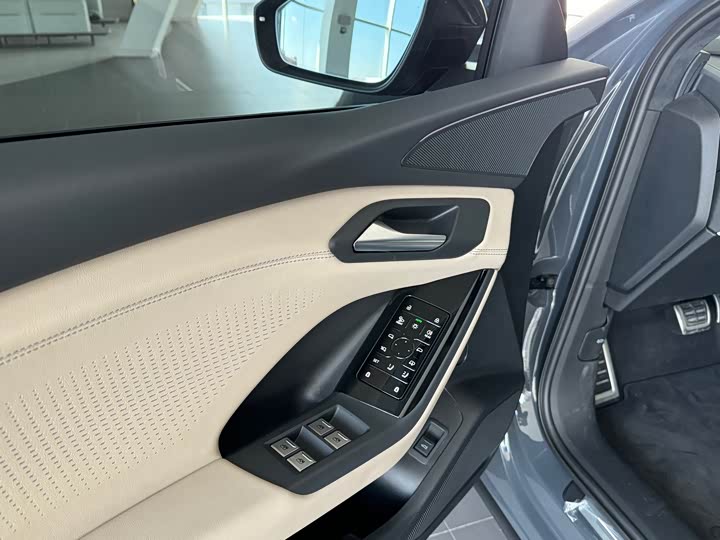 Audi Q6L e-tron 2026 2026款 超长续航版