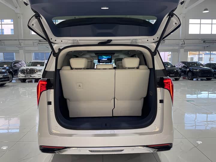 Buick GL8 Century 2025 2025款 2.0T 七座蕴世版