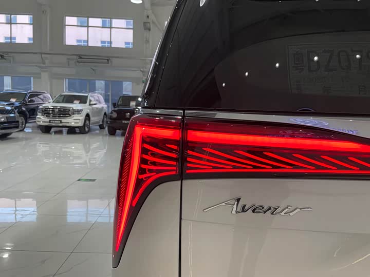 Buick GL8 Century 2025 2025款 2.0T 七座蕴世版