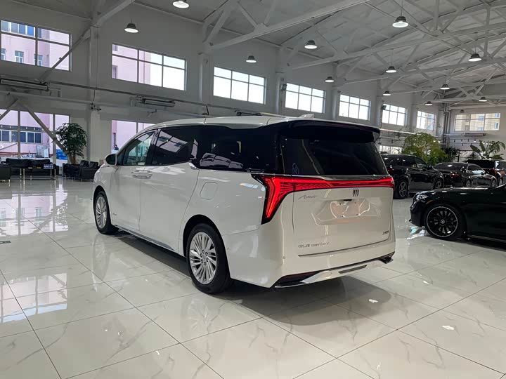 Buick GL8 Century 2025 2025款 2.0T 七座蕴世版