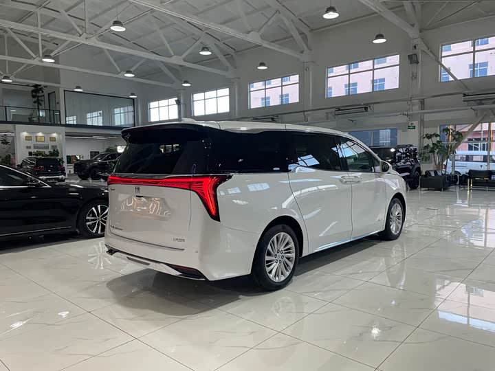 Buick GL8 Century 2025 2025款 2.0T 七座蕴世版