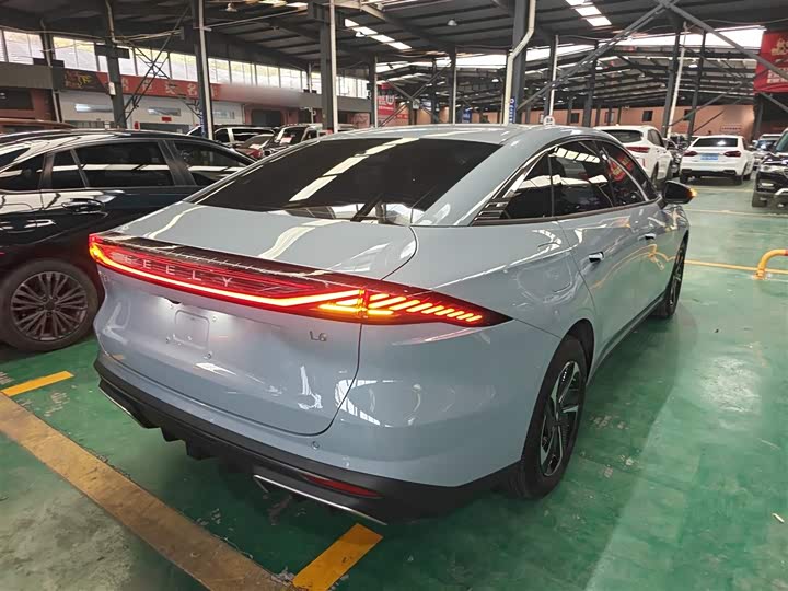 Geely Galaxy L6 2024 2024款 125km PLUS 龙腾版