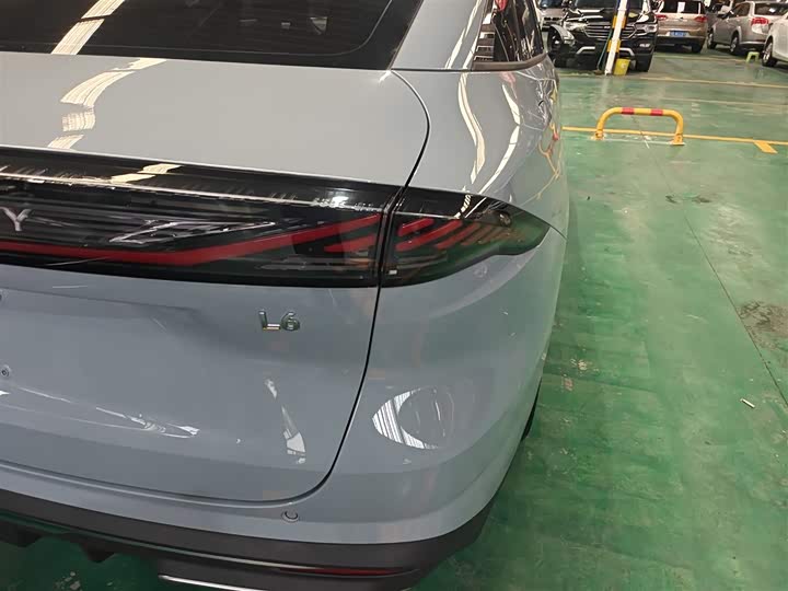 Geely Galaxy L6 2024 2024款 125km PLUS 龙腾版