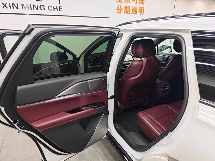 Cadillac XT5 2025 2025款 2.0T 铂金型