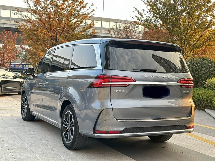 Roewe iMax 8 2023 2023款 400TGI 尊享版
