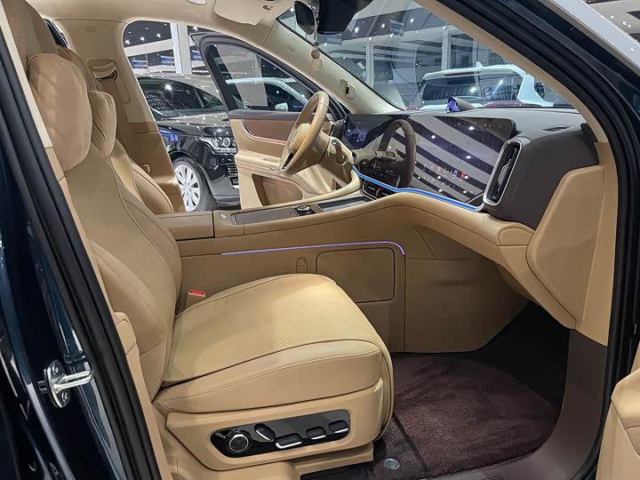 Aito M9 2025 2025款 增程 Ultra版 52kWh 6座版